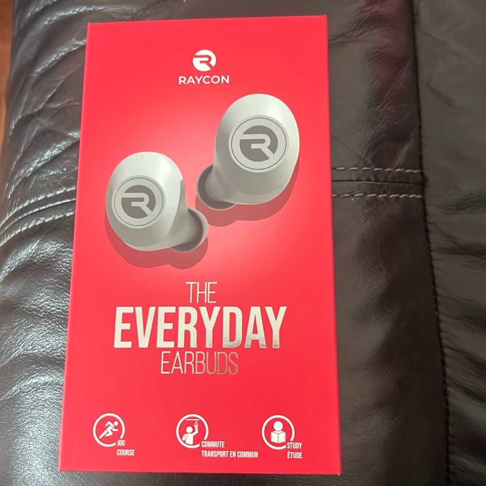 Raycon The Everyday Earbud brand new